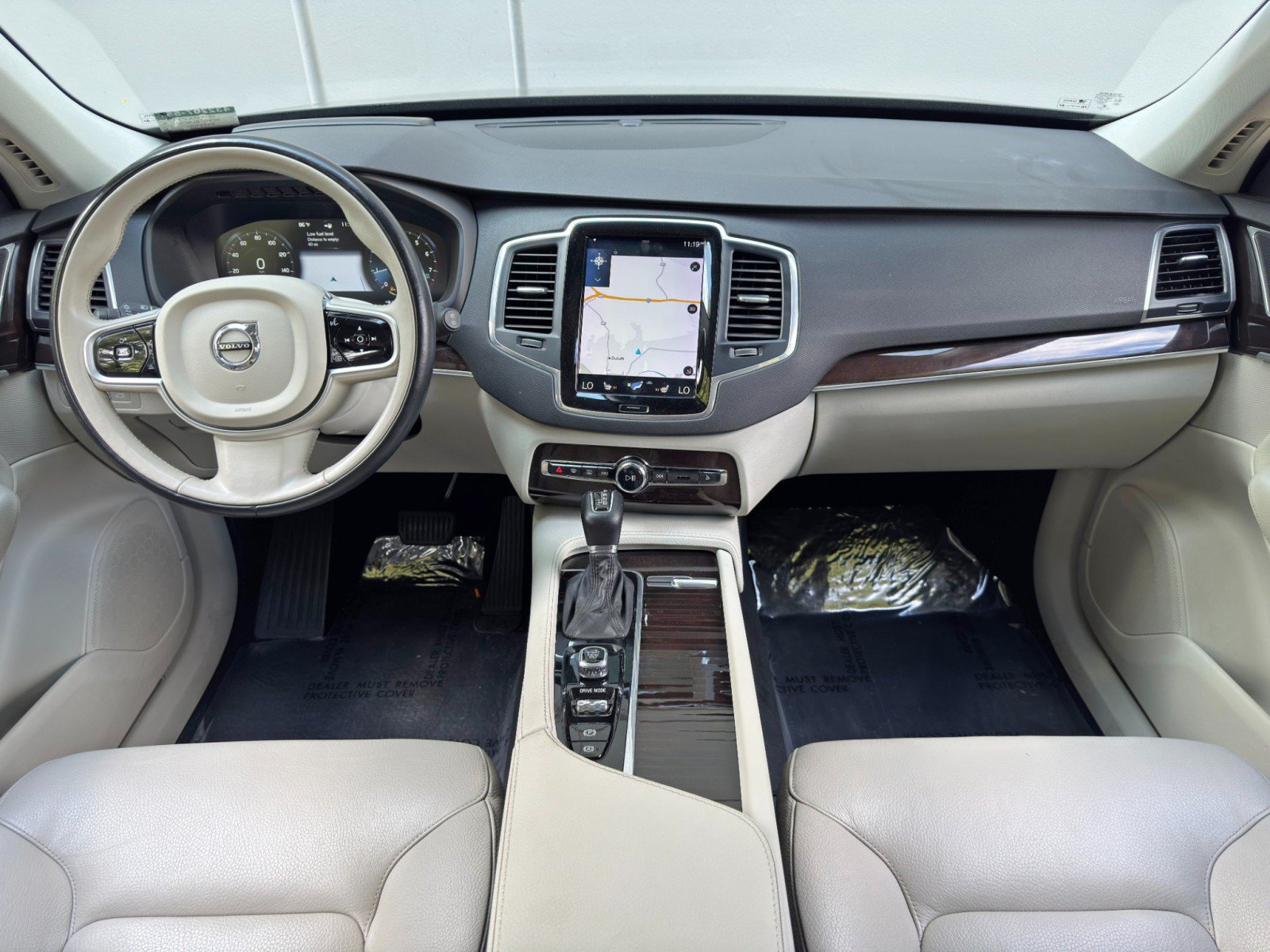 Used 2019 Volvo XC90 T6 Momentum w/ Advanced Package AWD/4WD image 11