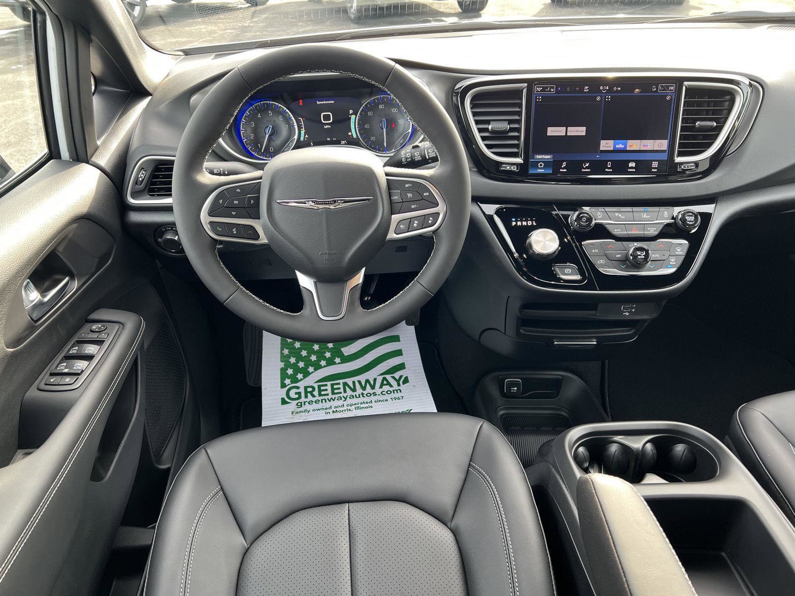 New 2026 Chrysler Voyager LX image 17