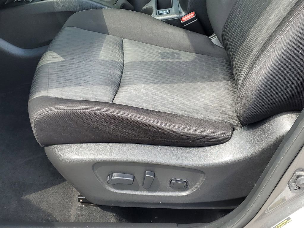 Used 2019 Nissan Rogue SV w/ Premium Package AWD/4WD image 11