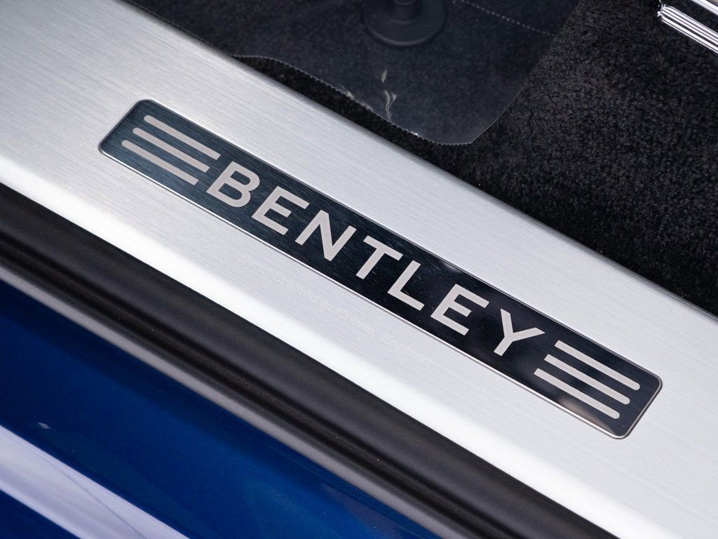 New 2025 Bentley Bentayga Extended Wheelbase image 13