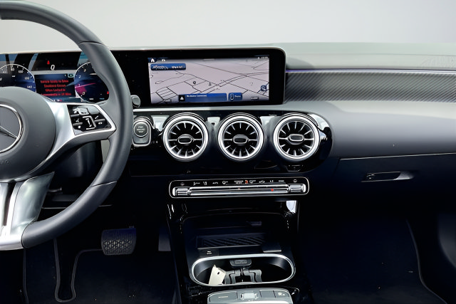 Certified 2025 Mercedes-Benz CLA 250 image 9