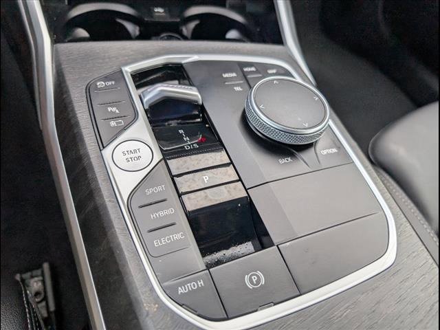 Used 2023 BMW 330e image 21