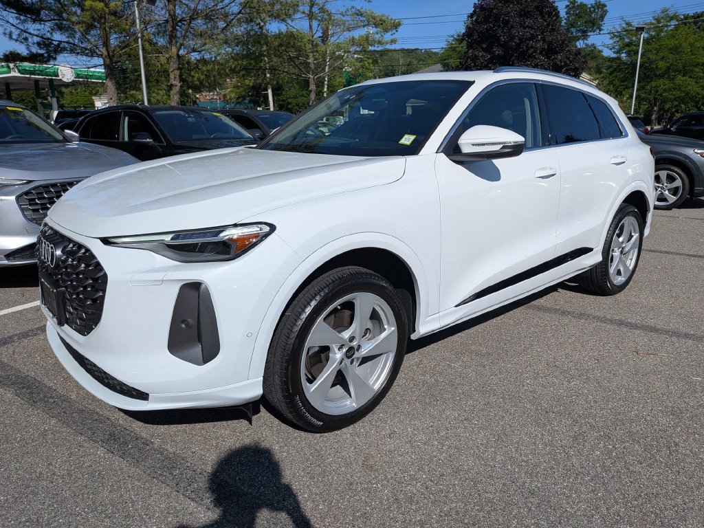 Used 2025 Audi Q5 Premium w/ Premium Plus AWD/4WD image 8