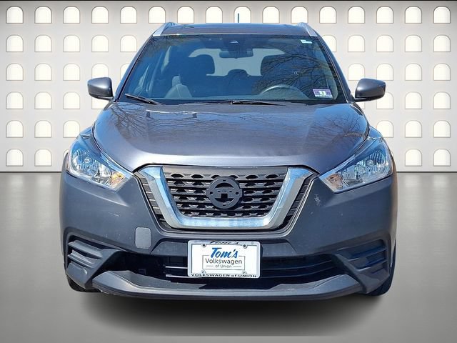 Used 2020 Nissan Kicks SV FWD image 2
