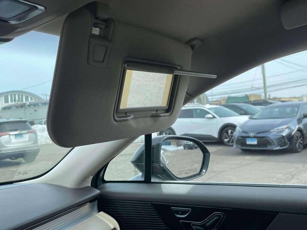 Used 2022 Lincoln Corsair AWD w/ Equipment Group 101A image 30