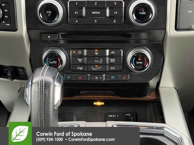 Used 2015 Ford F150 Lariat w/ Equipment Group 502A Luxury AWD/4WD image 32