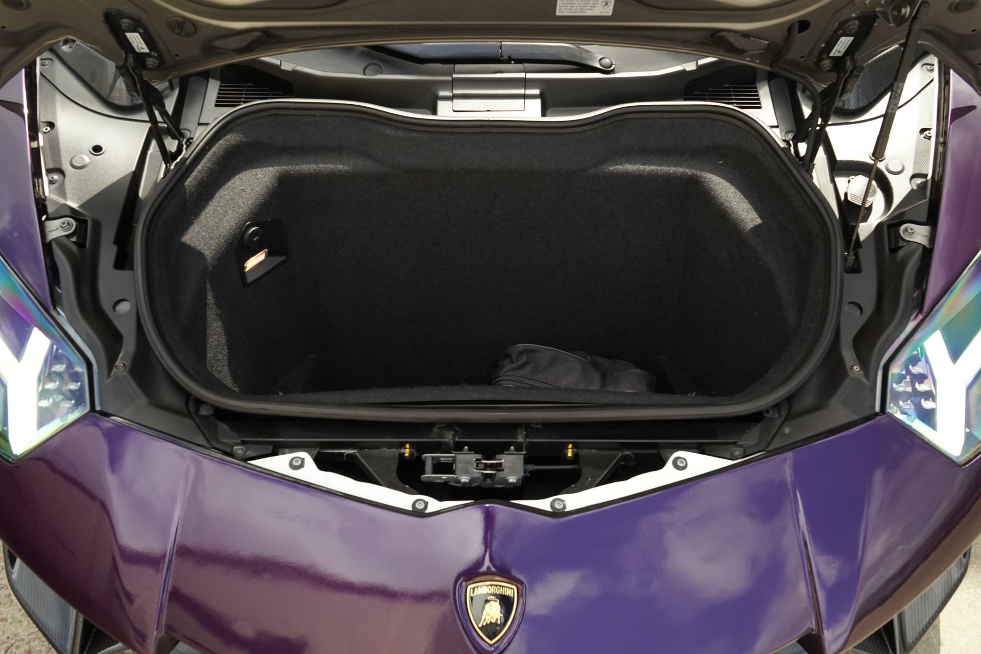 Used 2015 Lamborghini Aventador LP 700-4 image 36