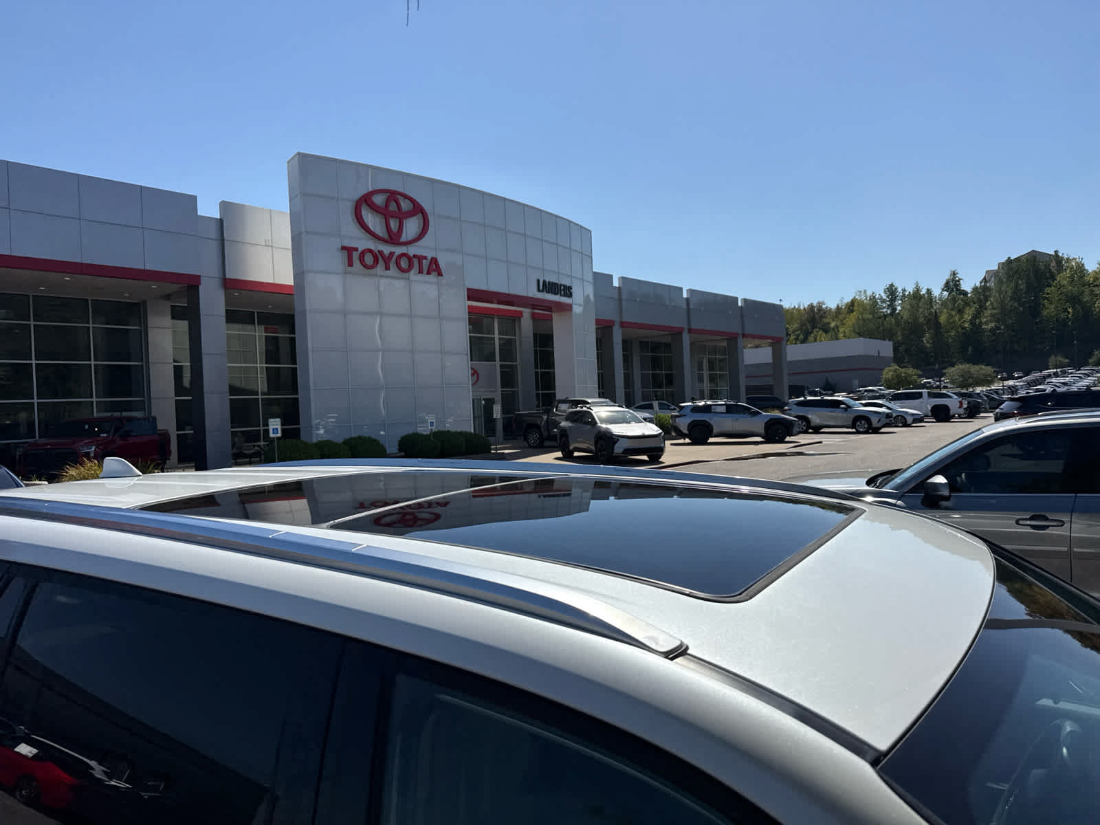 Used 2024 Toyota Grand Highlander AWD image 3