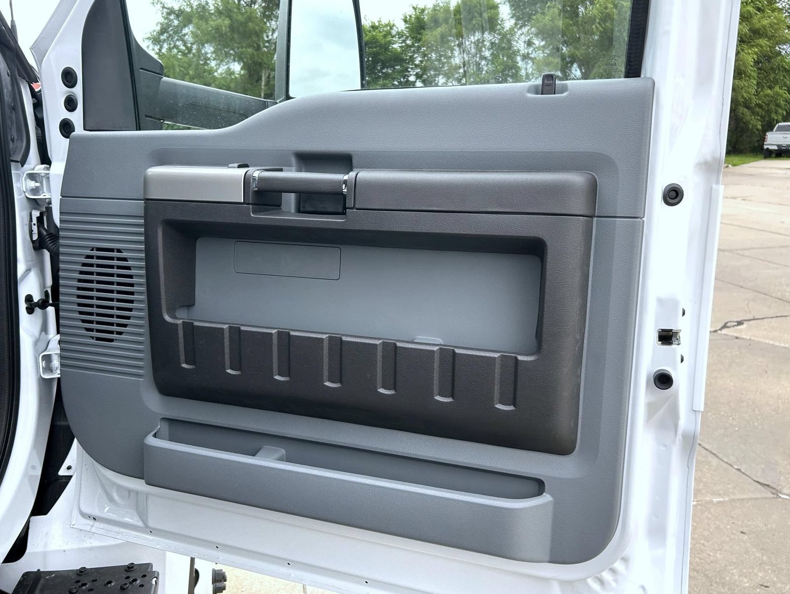 New 2027 Ford F750 2WD Regular Cab Super Duty image 15
