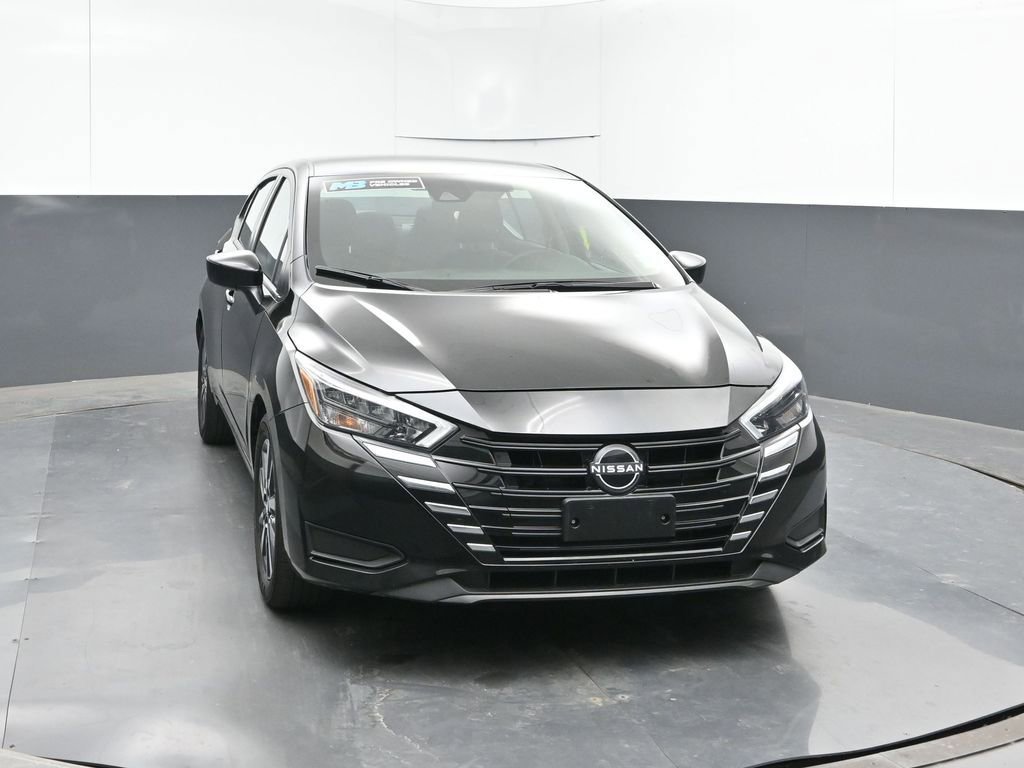Used 2025 Nissan Versa SV image 8