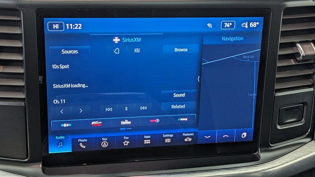 Certified 2022 Ford F150 Lariat w/ Equipment Group 502A High image 28