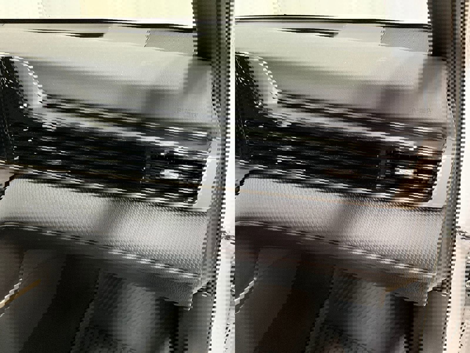 Used 2025 Toyota Camry LE image 16