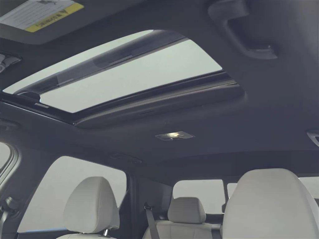 Used 2022 Hyundai Santa Cruz SEL w/ Activity Package image 12