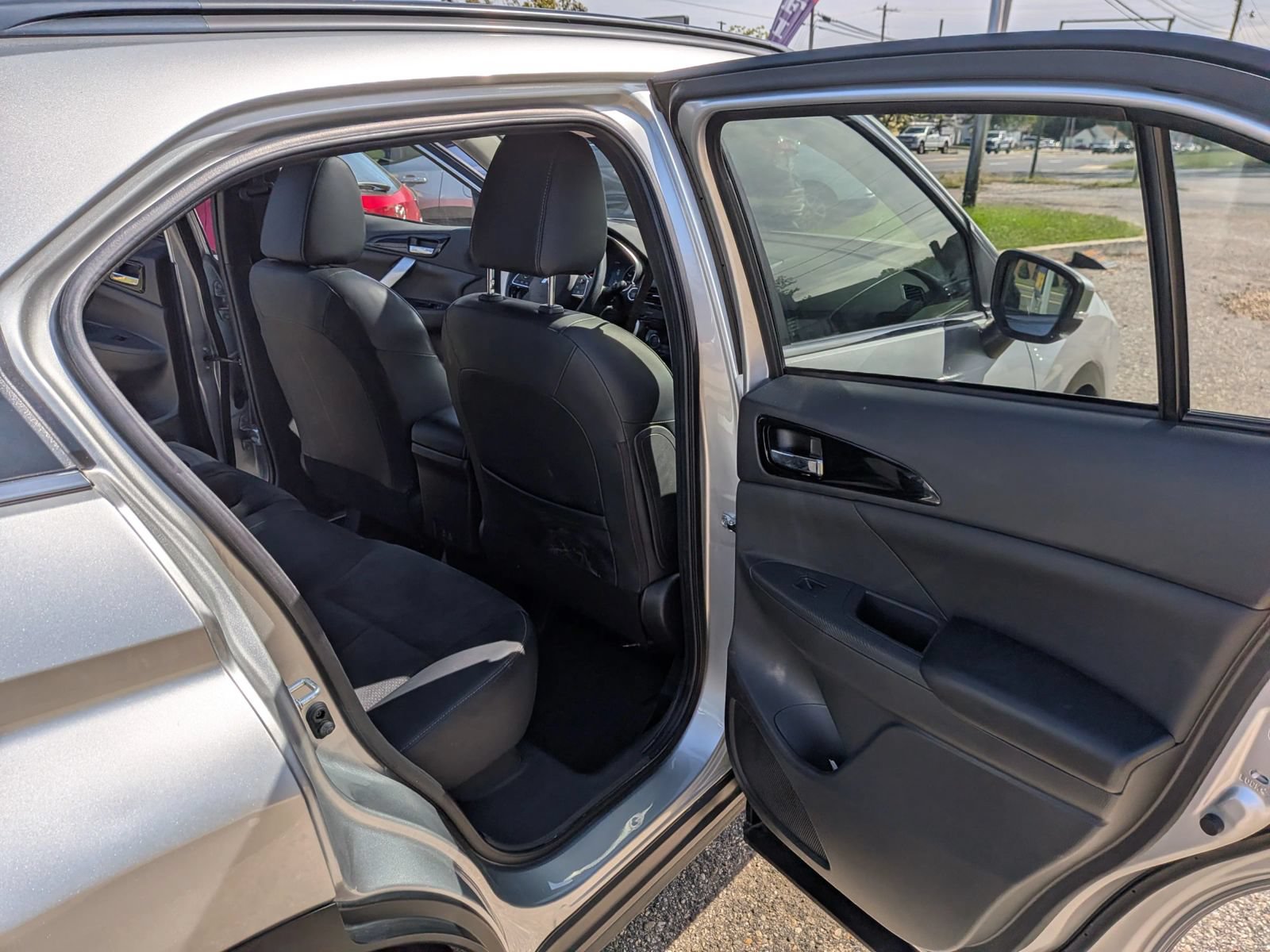 Used 2024 Mitsubishi Eclipse Cross SE AWD/4WD image 35