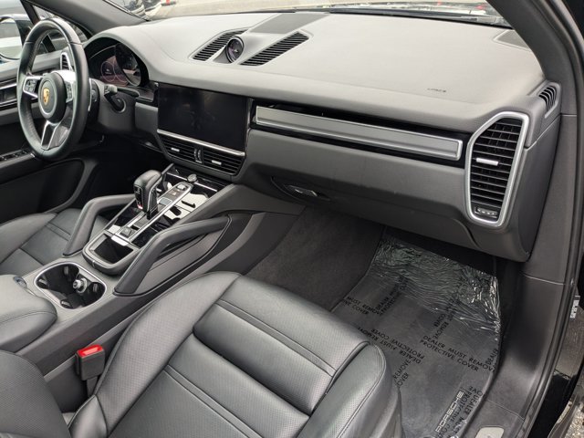 Used 2023 Porsche Cayenne Platinum Edition AWD/4WD image 24