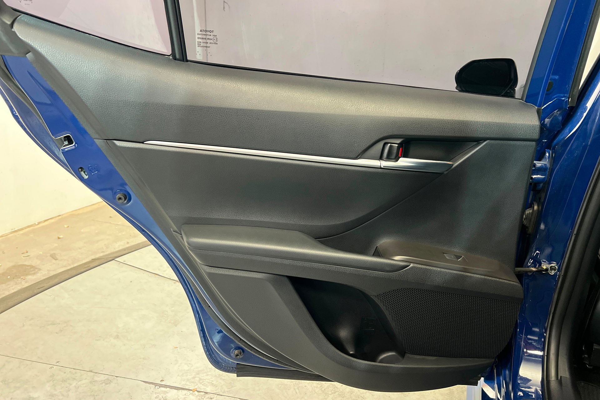 Used 2023 Toyota Camry SE image 18