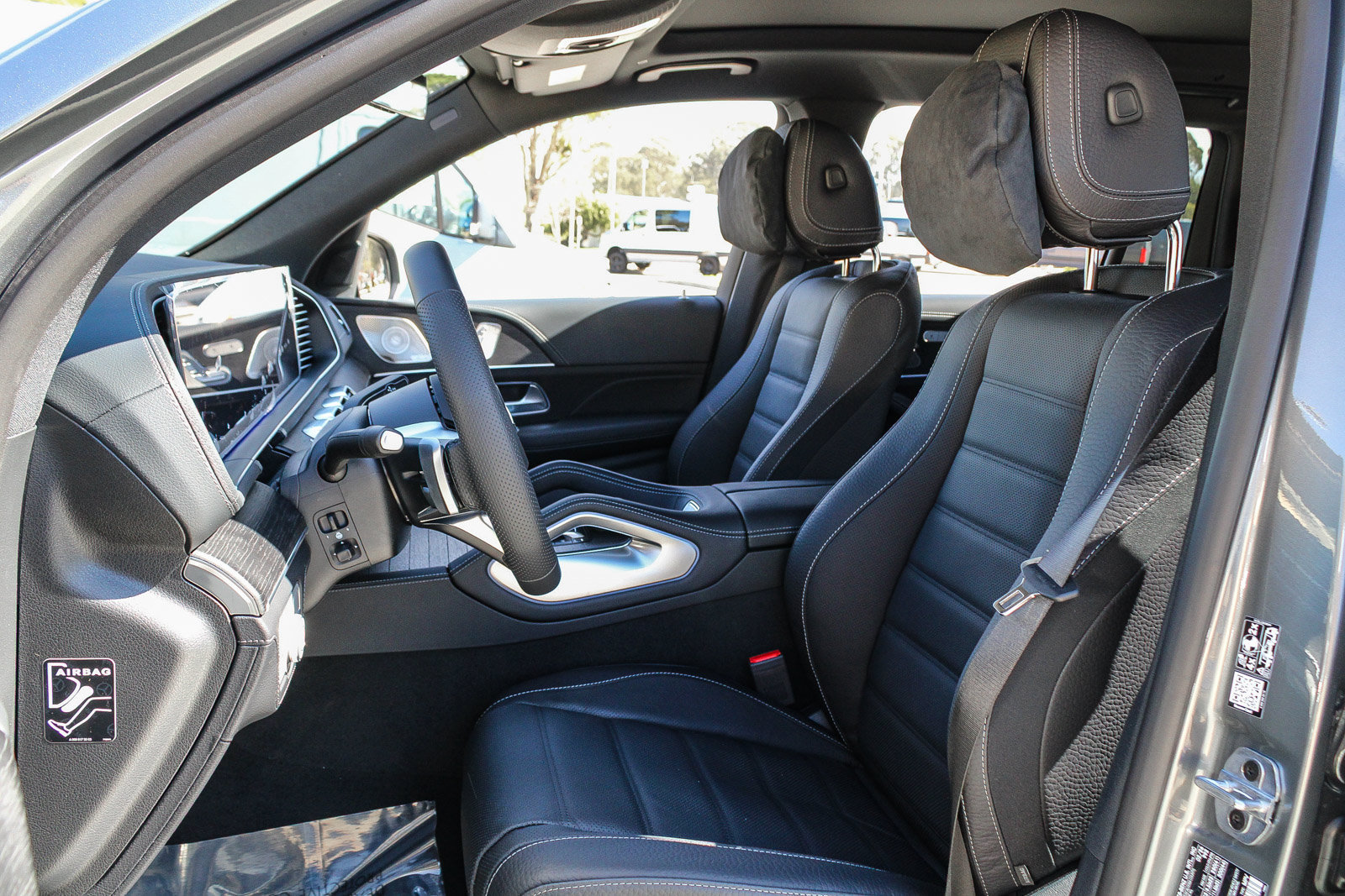 New 2026 Mercedes-Benz GLS 580 4MATIC image 19
