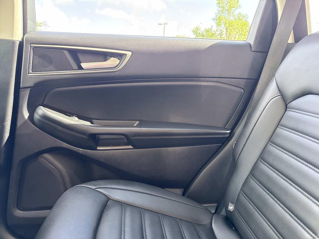 Used 2021 Ford Edge SEL w/ Convenience Package FWD image 19