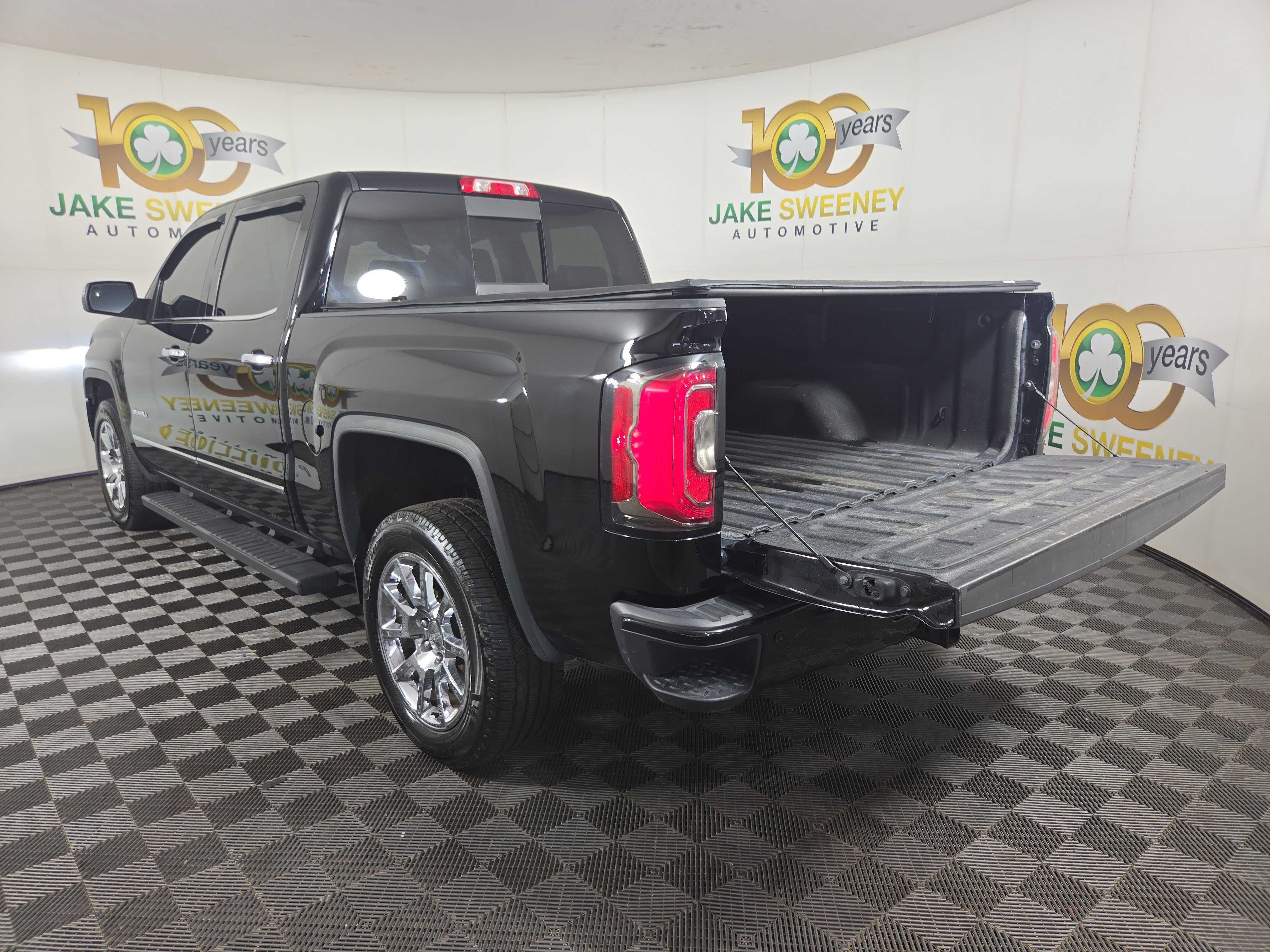 Certified 2018 GMC Sierra 1500 Denali AWD/4WD image 32