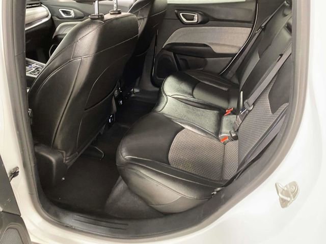 Used 2024 Jeep Compass Latitude image 8