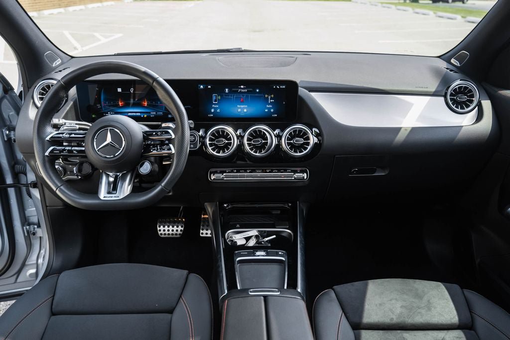 Used 2024 Mercedes-Benz GLA 35 AMG 4MATIC image 18