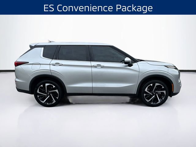 Used 2022 Mitsubishi Outlander ES image 9