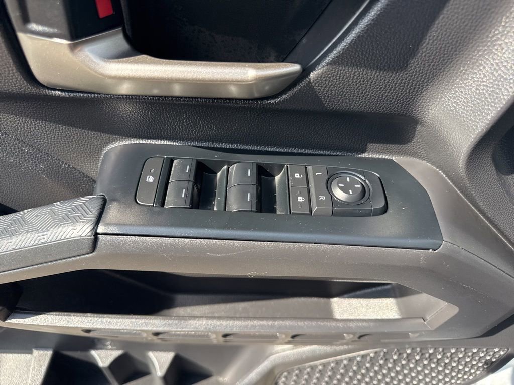 Used 2025 Toyota Tacoma TRD Sport AWD/4WD image 26