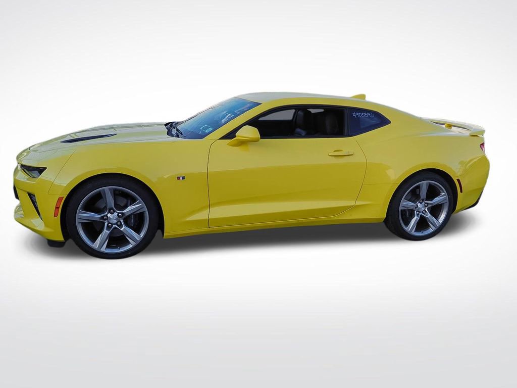 Used 2016 Chevrolet Camaro SS RWD image 2