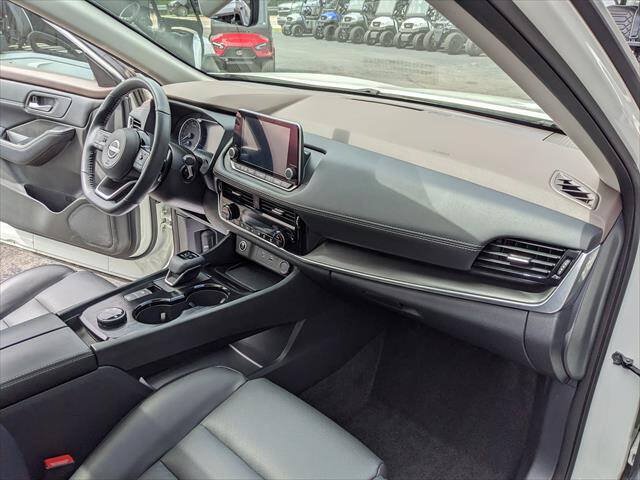 Used 2023 Nissan Rogue SV w/ SV Premium Package AWD/4WD image 21