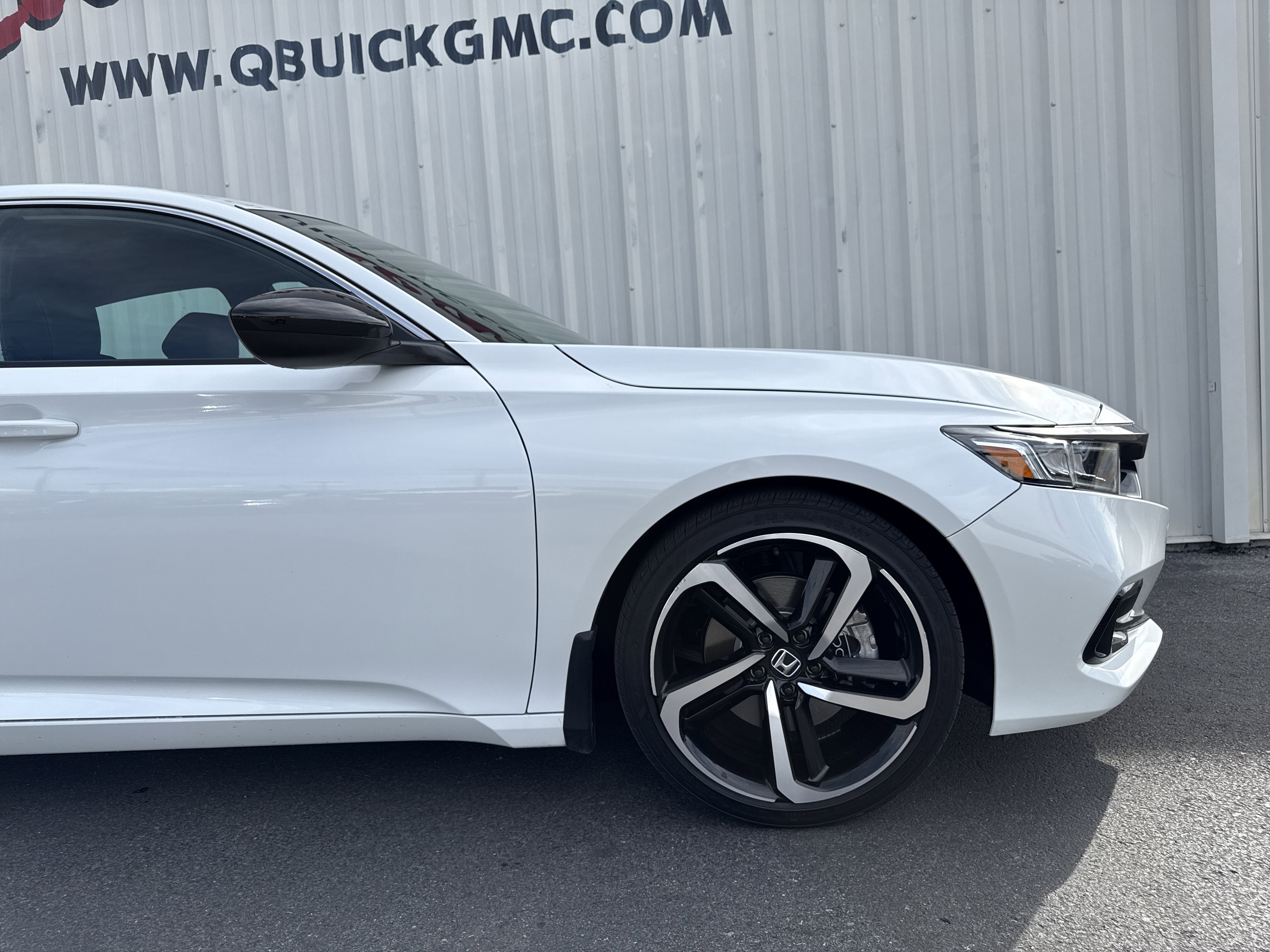 Used 2022 Honda Accord Sport image 29