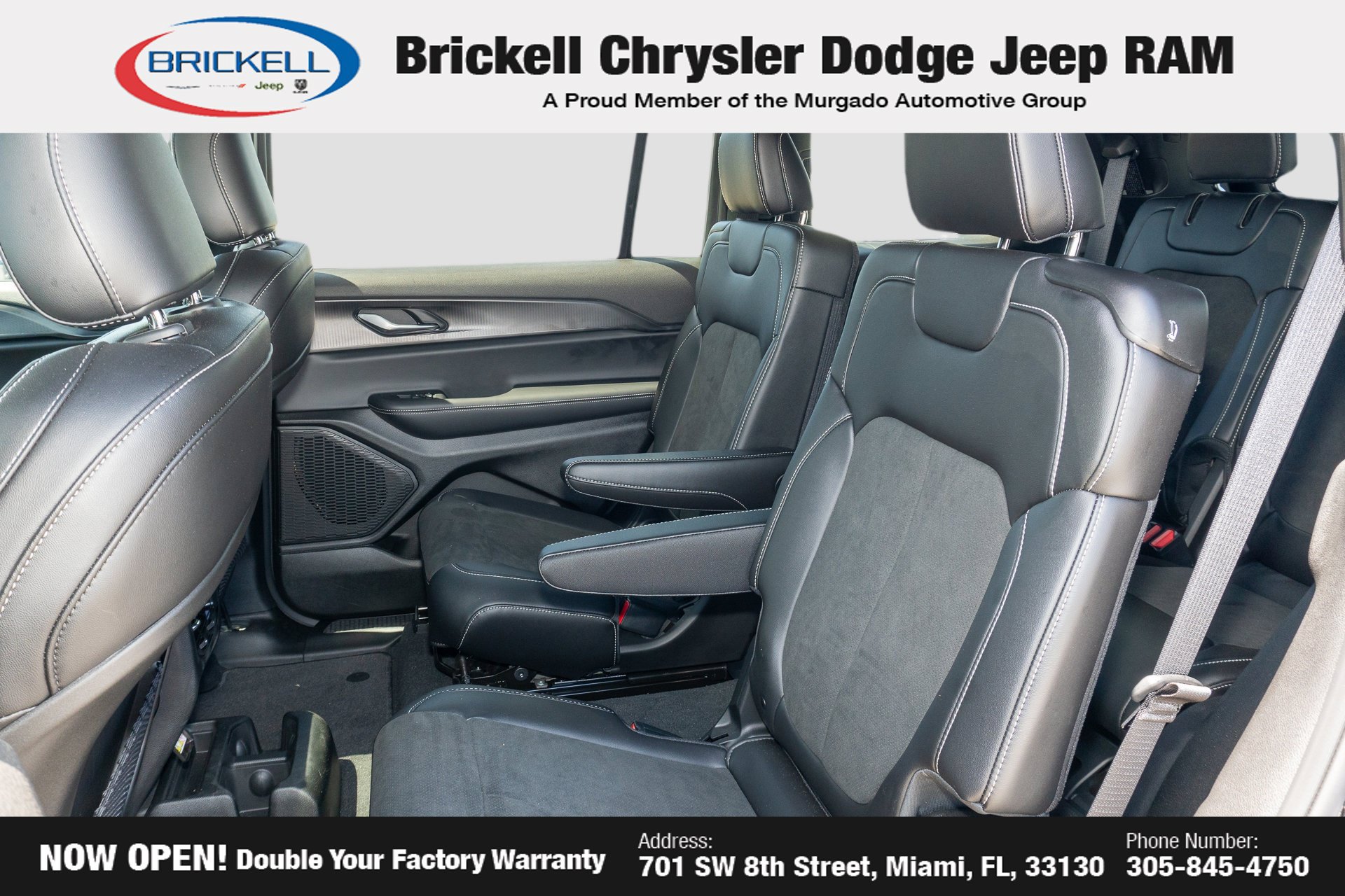 Used 2025 Jeep Grand Cherokee L Altitude AWD/4WD image 13