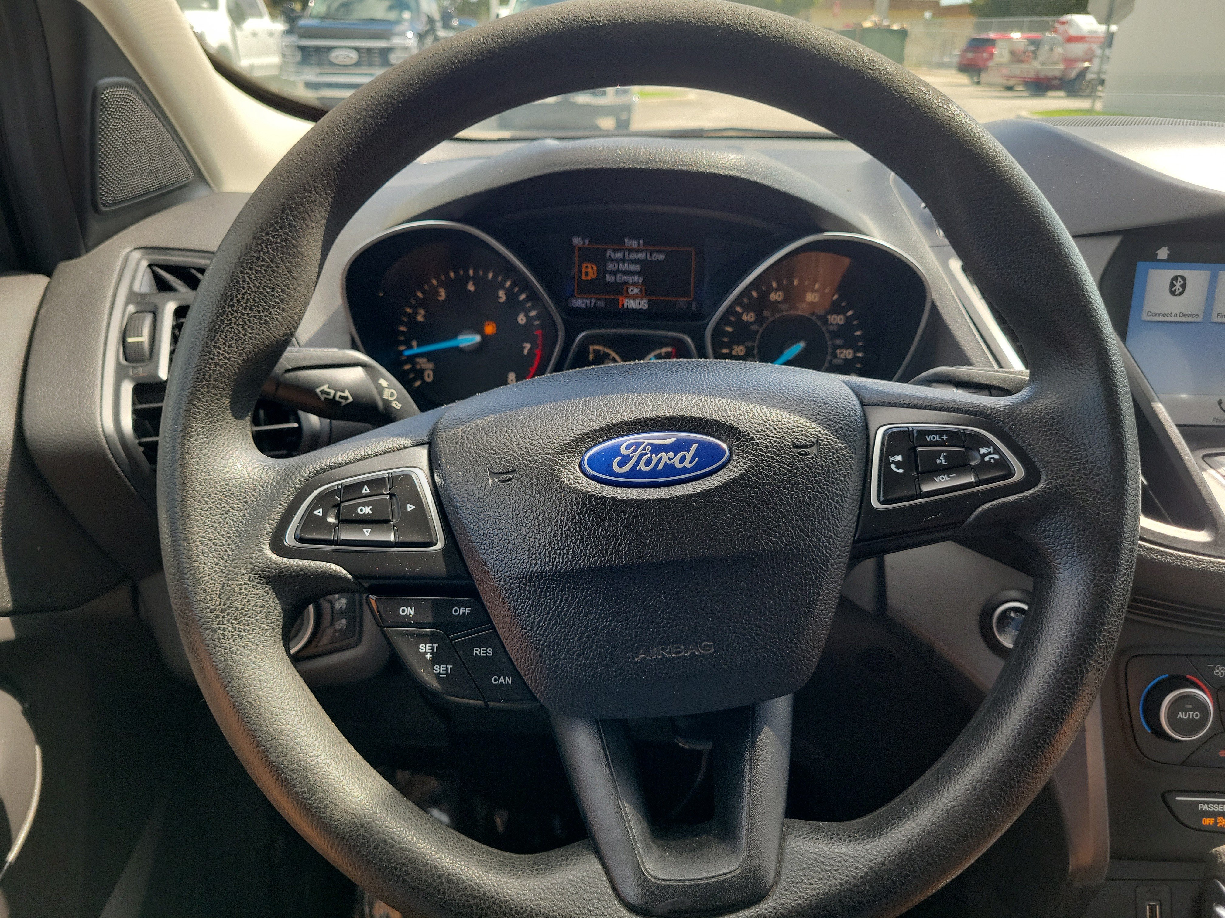 Used 2019 Ford Escape SE FWD image 23