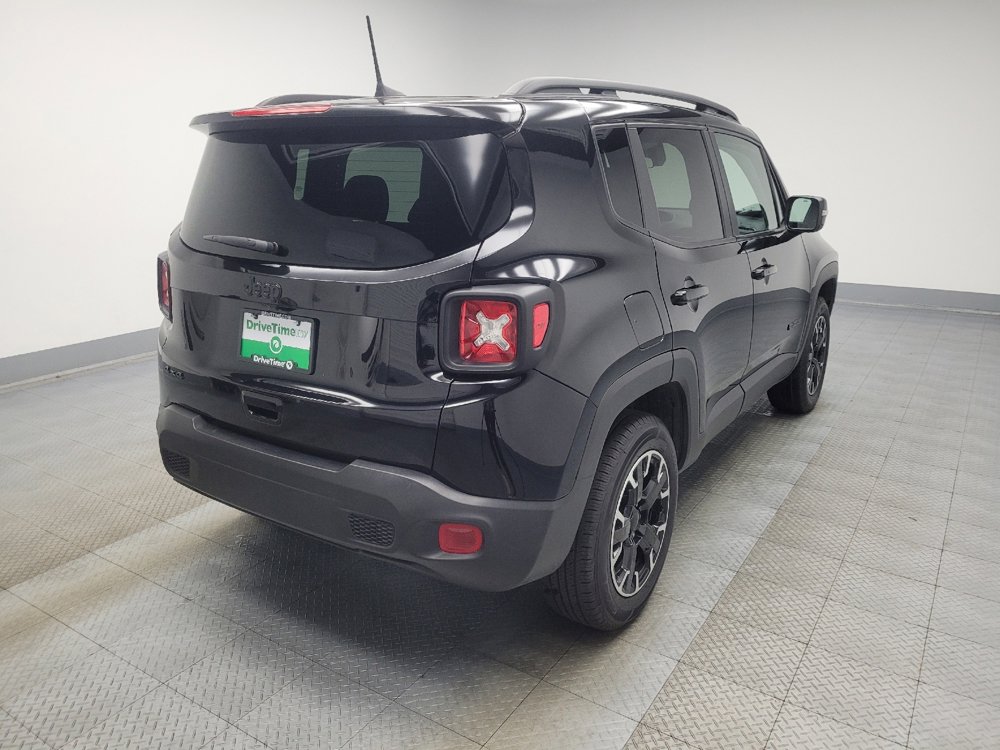 Used 2023 Jeep Renegade Latitude AWD/4WD image 9