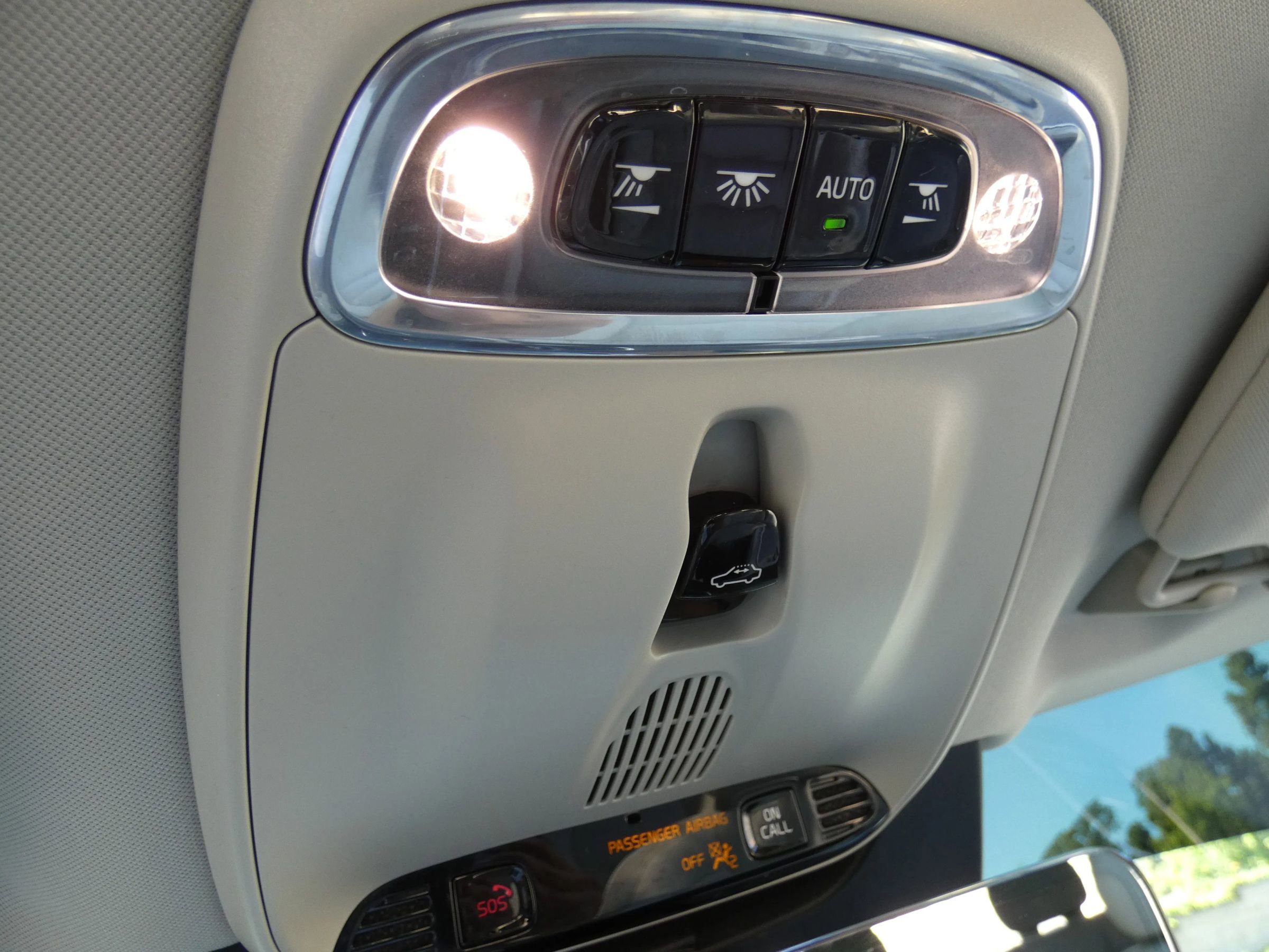 Used 2020 Volvo XC90 T6 Momentum image 75