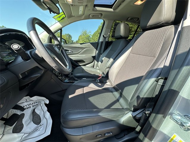 Used 2021 Buick Encore Preferred w/ Safety Package II image 11