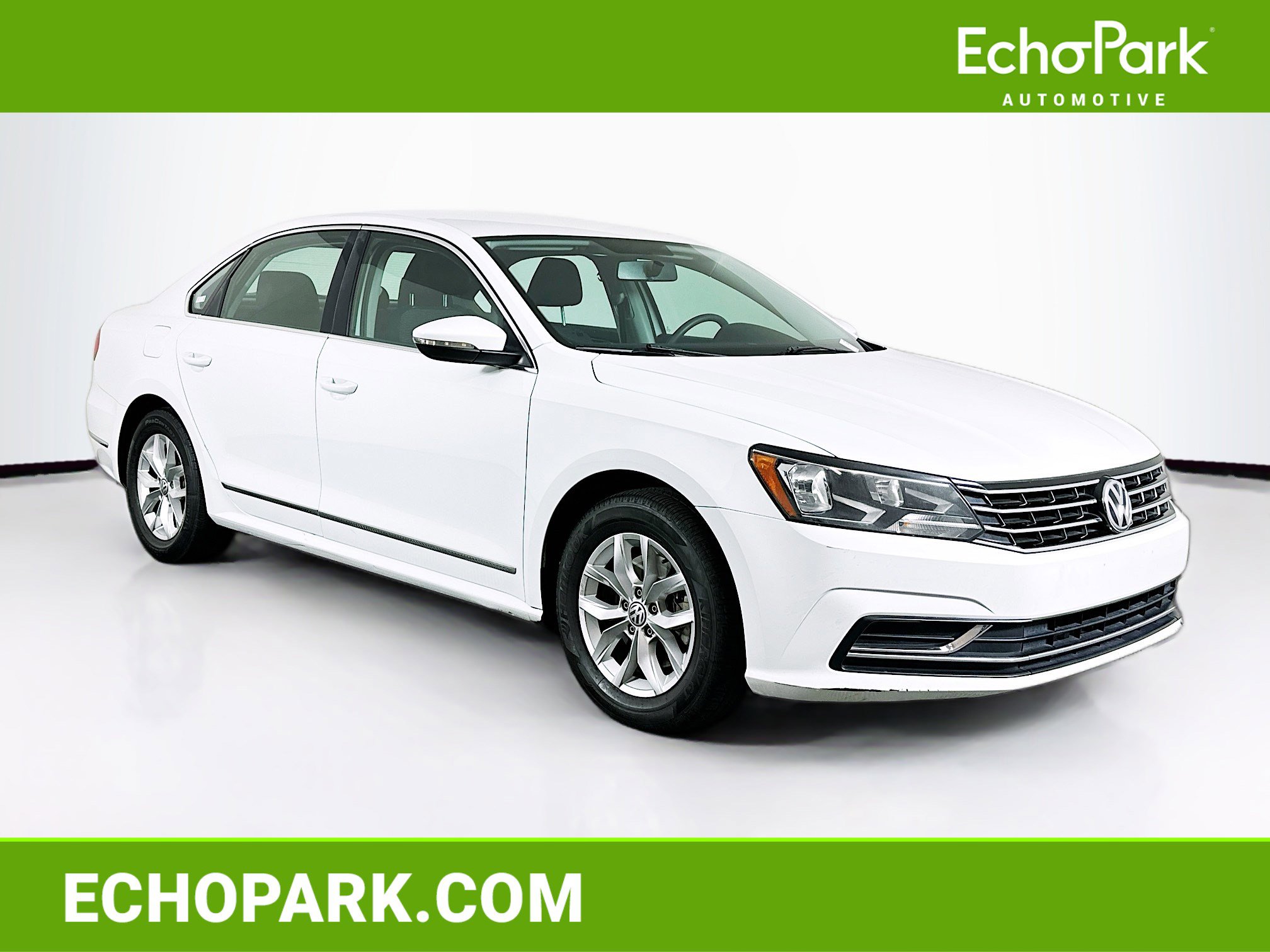 Used 2016 Volkswagen Passat 1.8T S FWD image 1