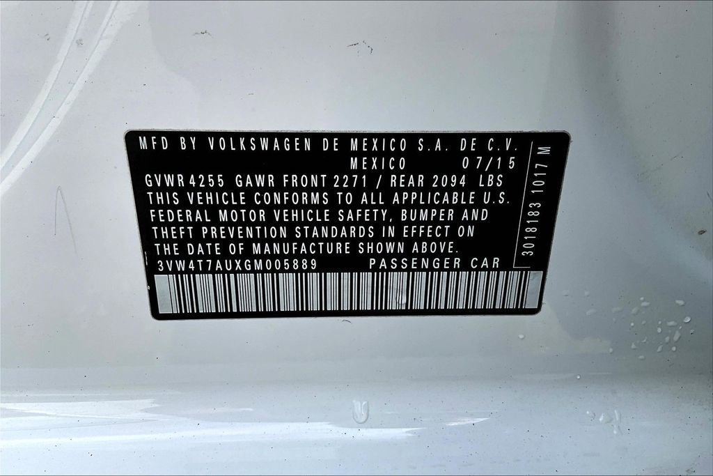 Used 2016 Volkswagen GTI SE w/ Lighting Package (SEL) image 16