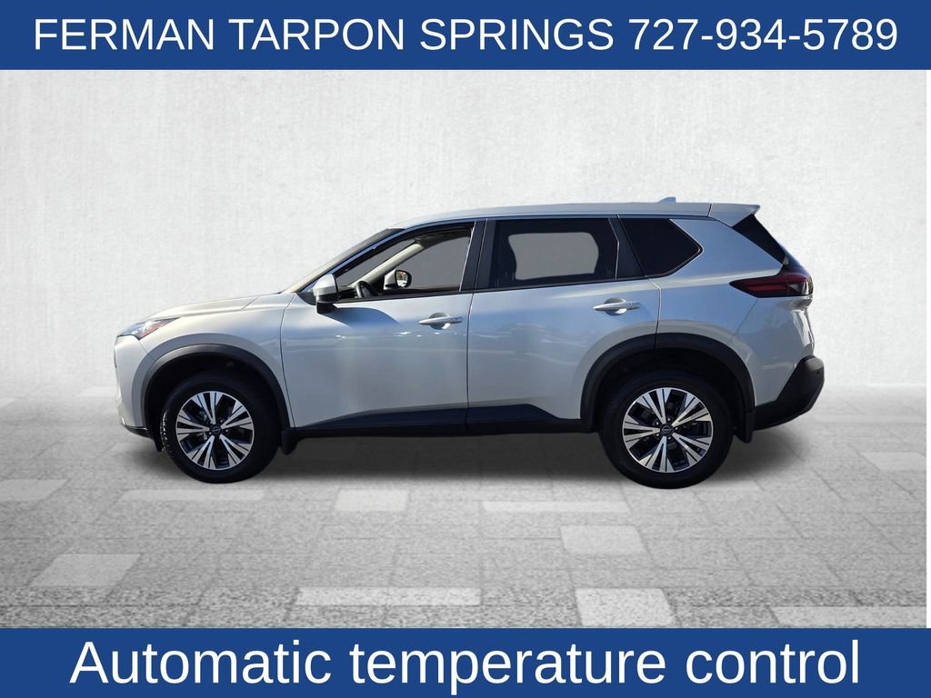 Used 2023 Nissan Rogue SV image 7