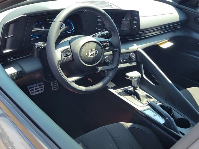 New 2026 Hyundai Elantra Sport FWD image 5