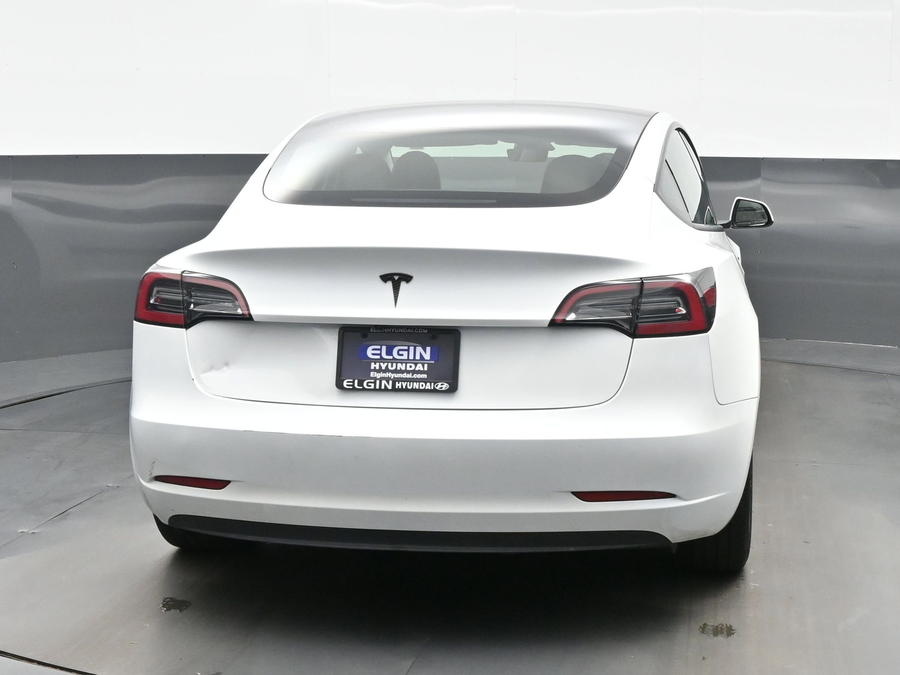 Used 2023 Tesla Model 3 Standard Range image 5