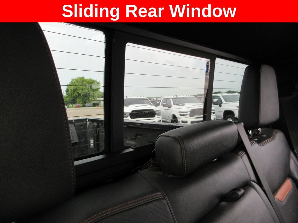 Certified 2022 GMC Sierra 1500 AT4 w/ AT4 Premium Package AWD/4WD image 24