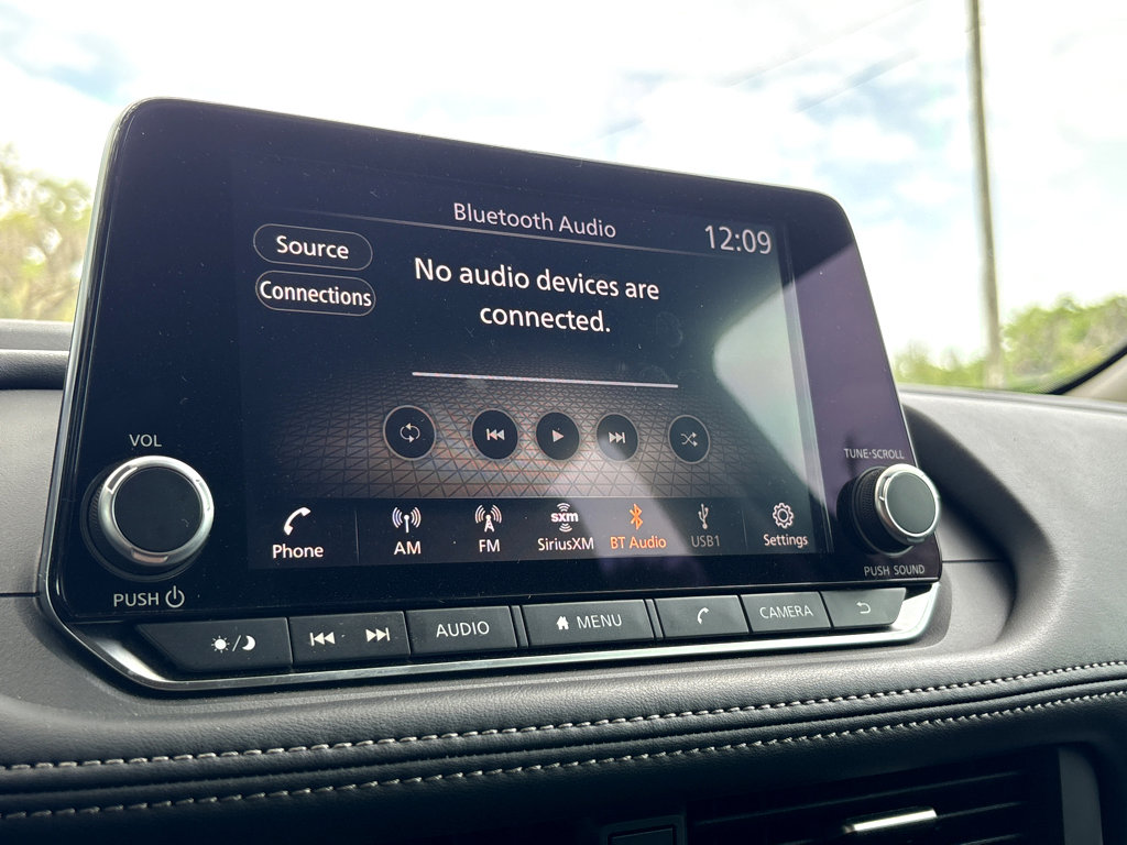 Used 2026 Nissan Rogue SV w/ Cold Weather Package FWD image 8