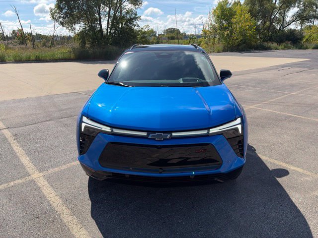 Used 2026 Chevrolet Blazer EV RS w/ Super Cruise Package AWD/4WD image 2