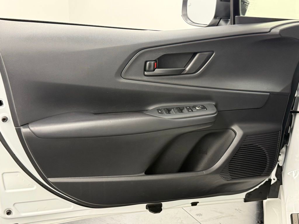 Used 2024 Toyota Prius Prime SE image 13