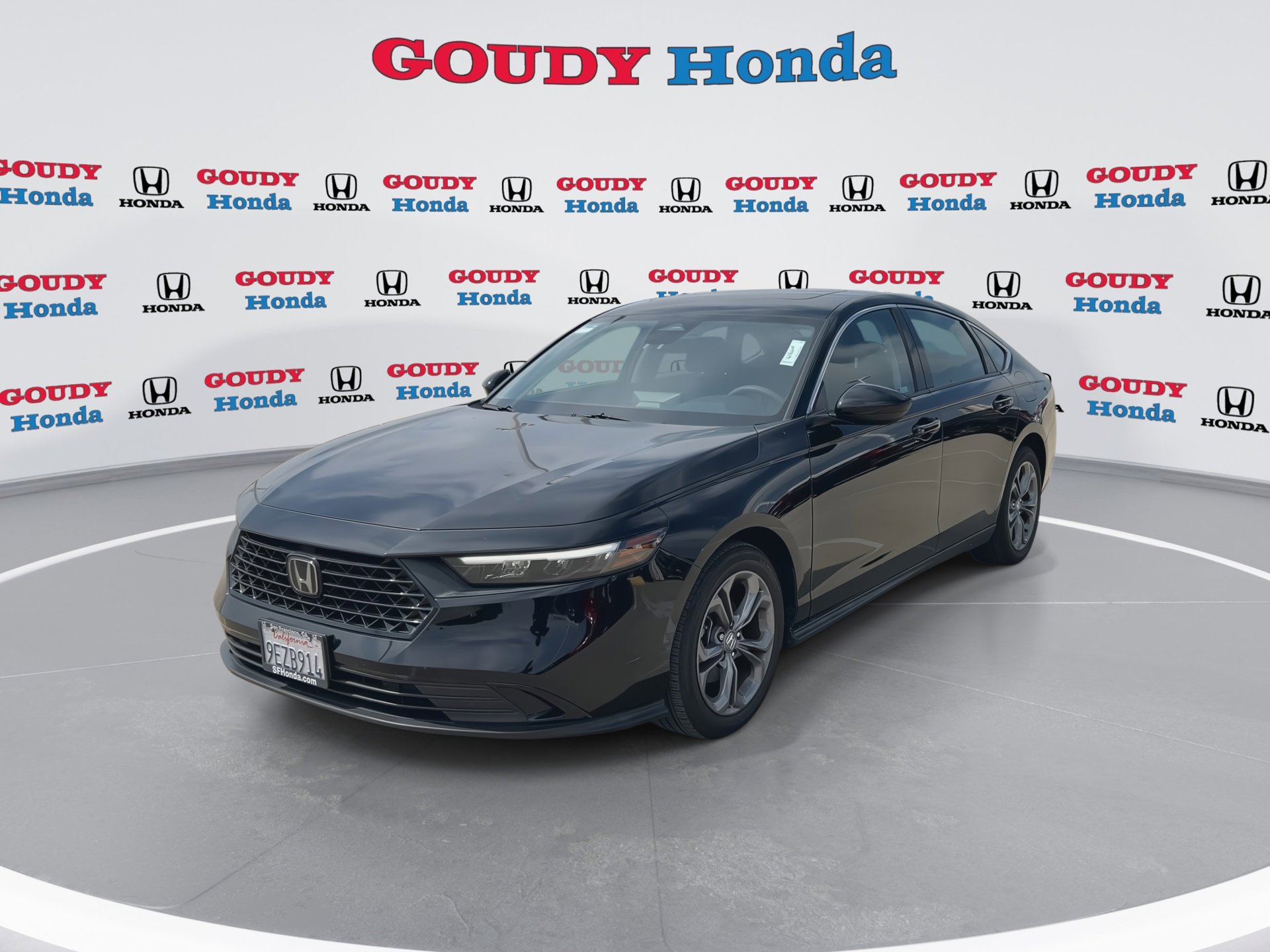 Certified 2023 Honda Accord EX image 4