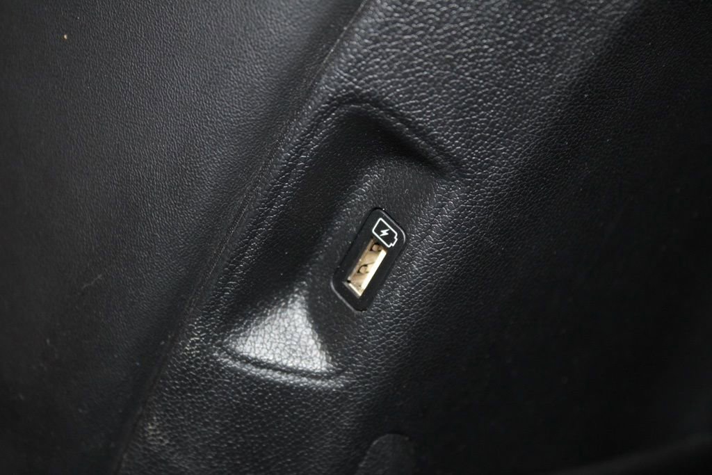Used 2023 Kia Sorento S w/ Panoramic Sunroof Package FWD image 36