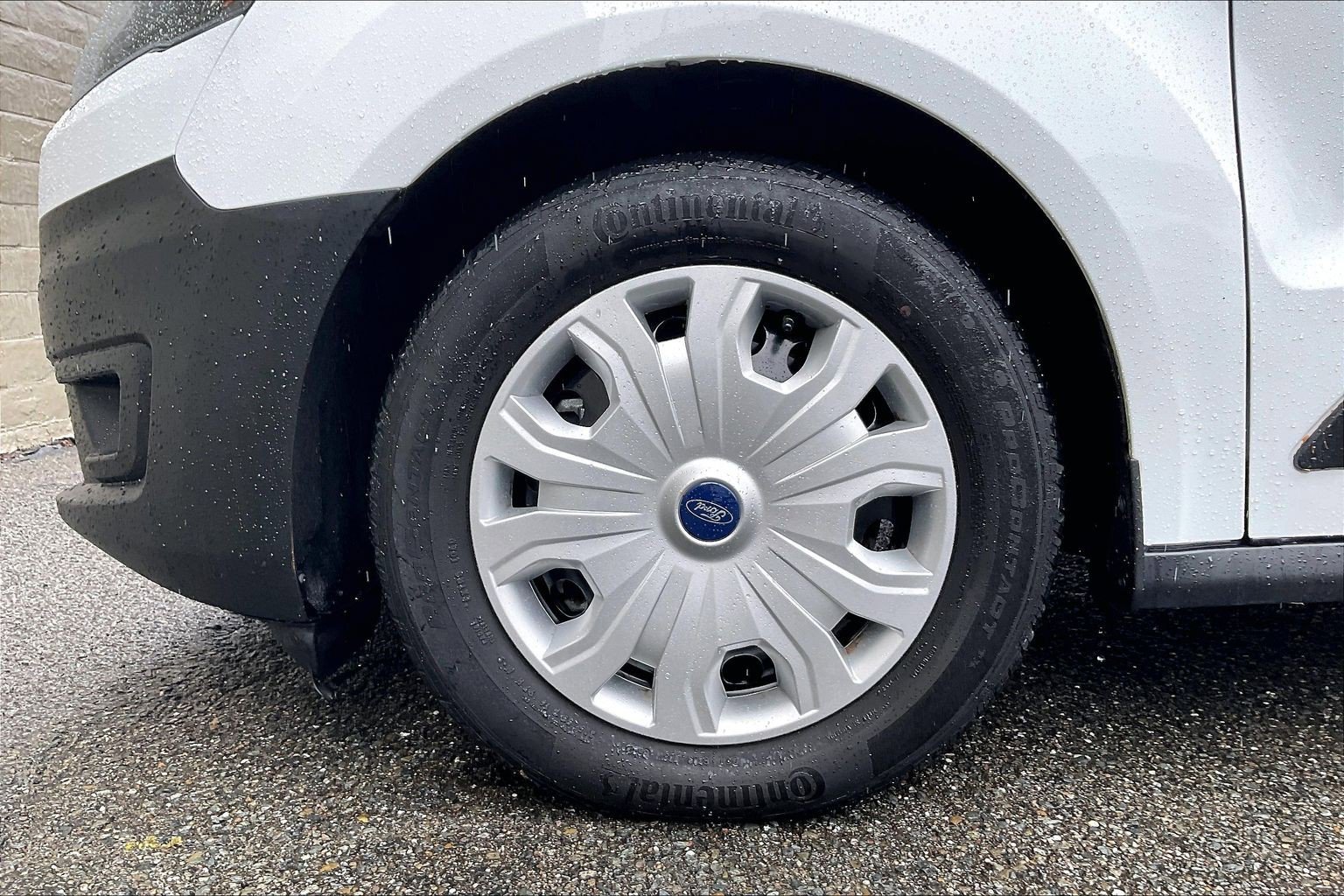 Used 2022 Ford Transit Connect XL image 9