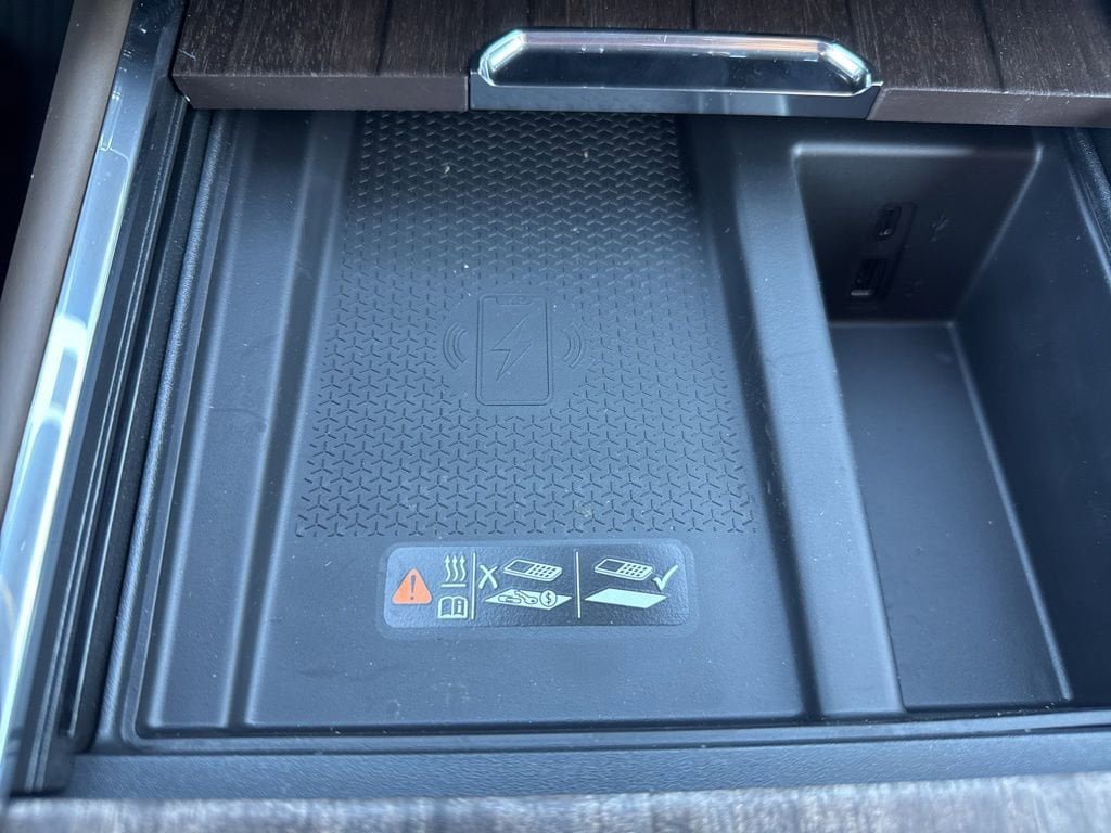 New 2026 GMC Acadia Denali Ultimate w/ LPO, Floor Liner Package AWD/4WD image 38