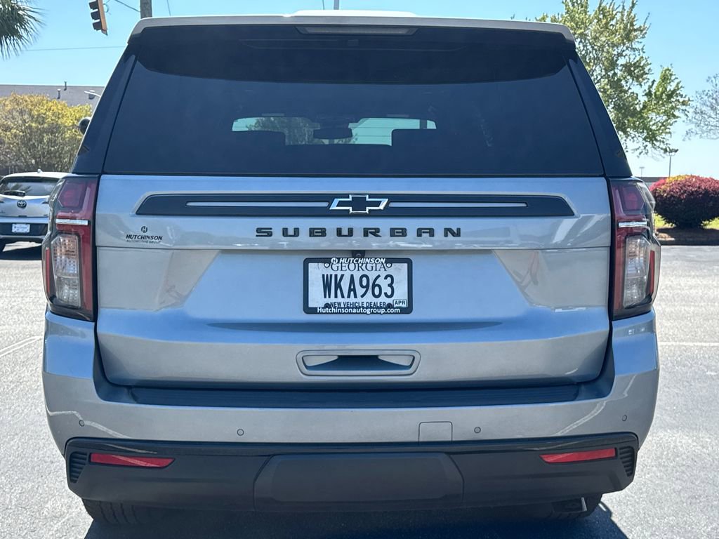 Used 2023 Chevrolet Suburban Z71 w/ Luxury Package image 4