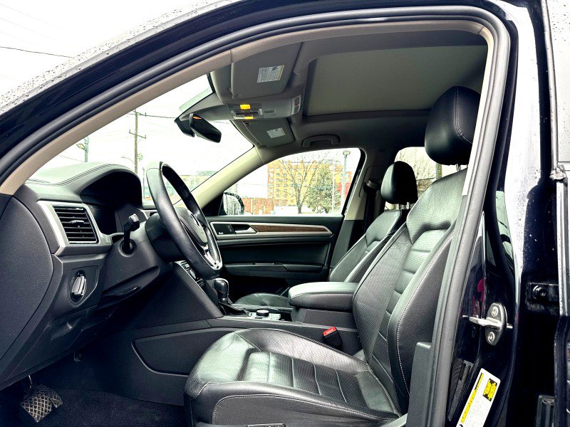 Used 2018 Volkswagen Atlas SEL Premium image 15
